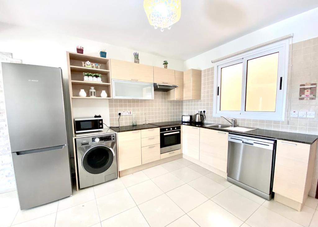 Nissi 3 View Holiday 2 Bedroom Apartment Αγία Νάπα Εξωτερικό φωτογραφία